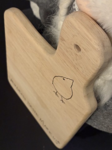 Deler fra et gammelt kjøkkenbord ble til tre fine fjøler som skal gis i julegave i år